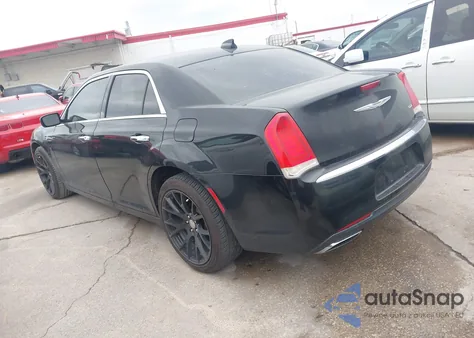 2018 Chrysler 300 Limited z USA, uszkodzony, nr VIN 2C3CCAEG2JH142688